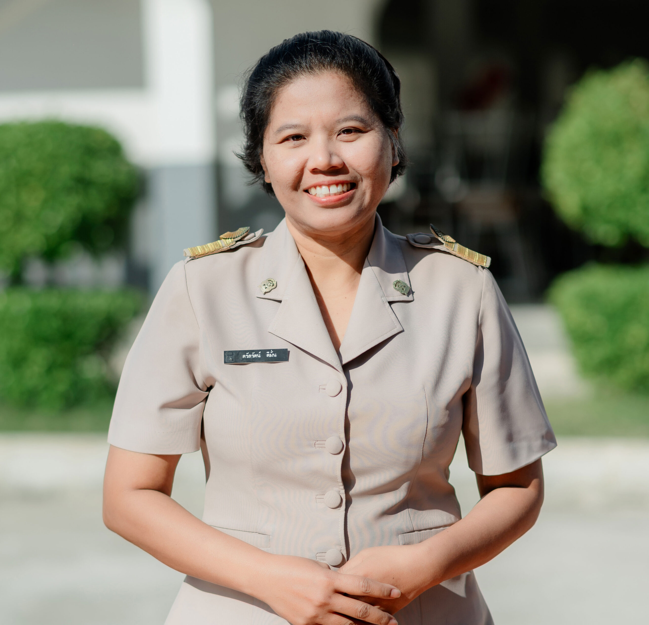 นางสาวดรัลรัตน์ ดีมั่น