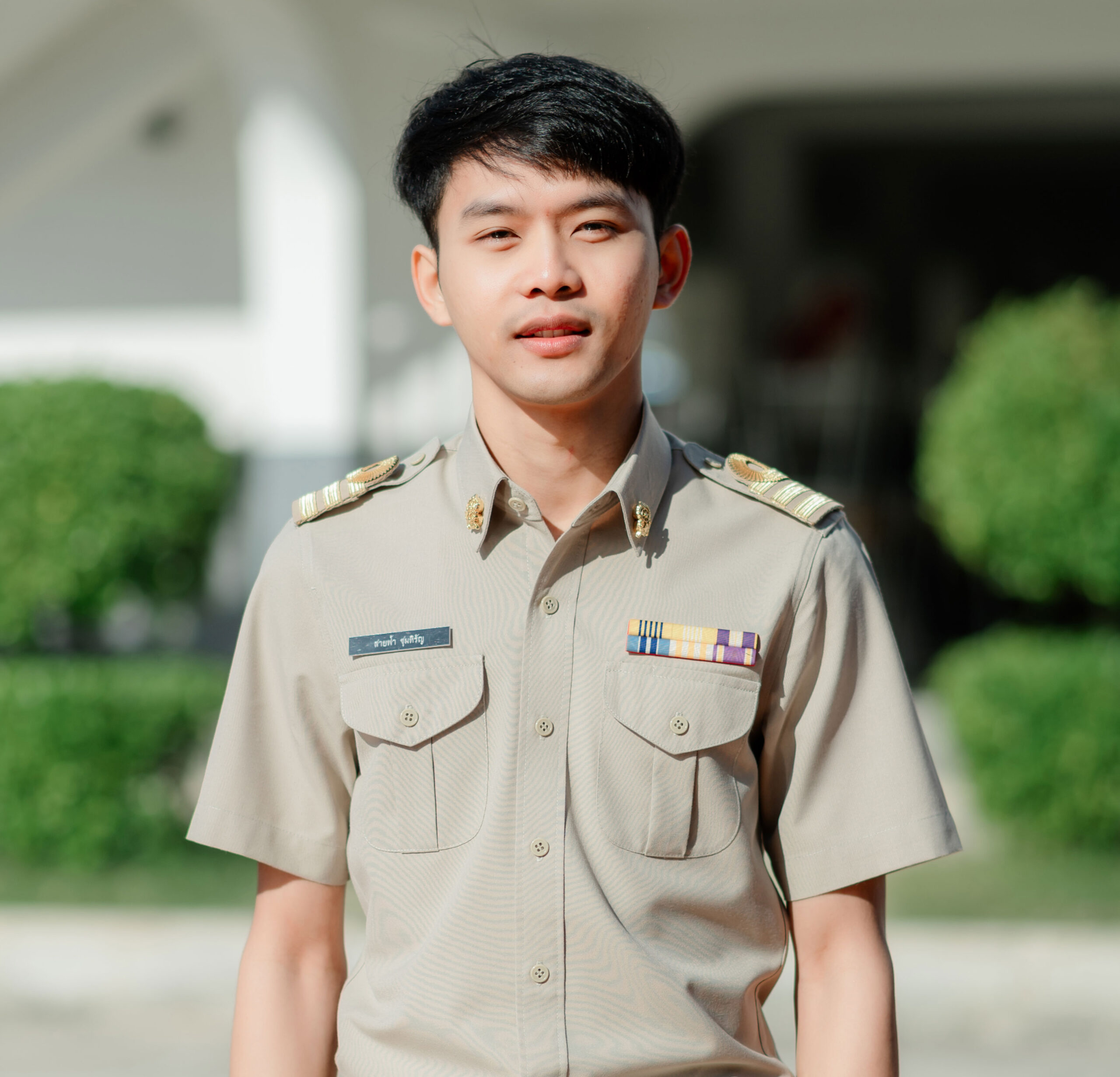 นายสายฟ้า ขุมหิรัญ