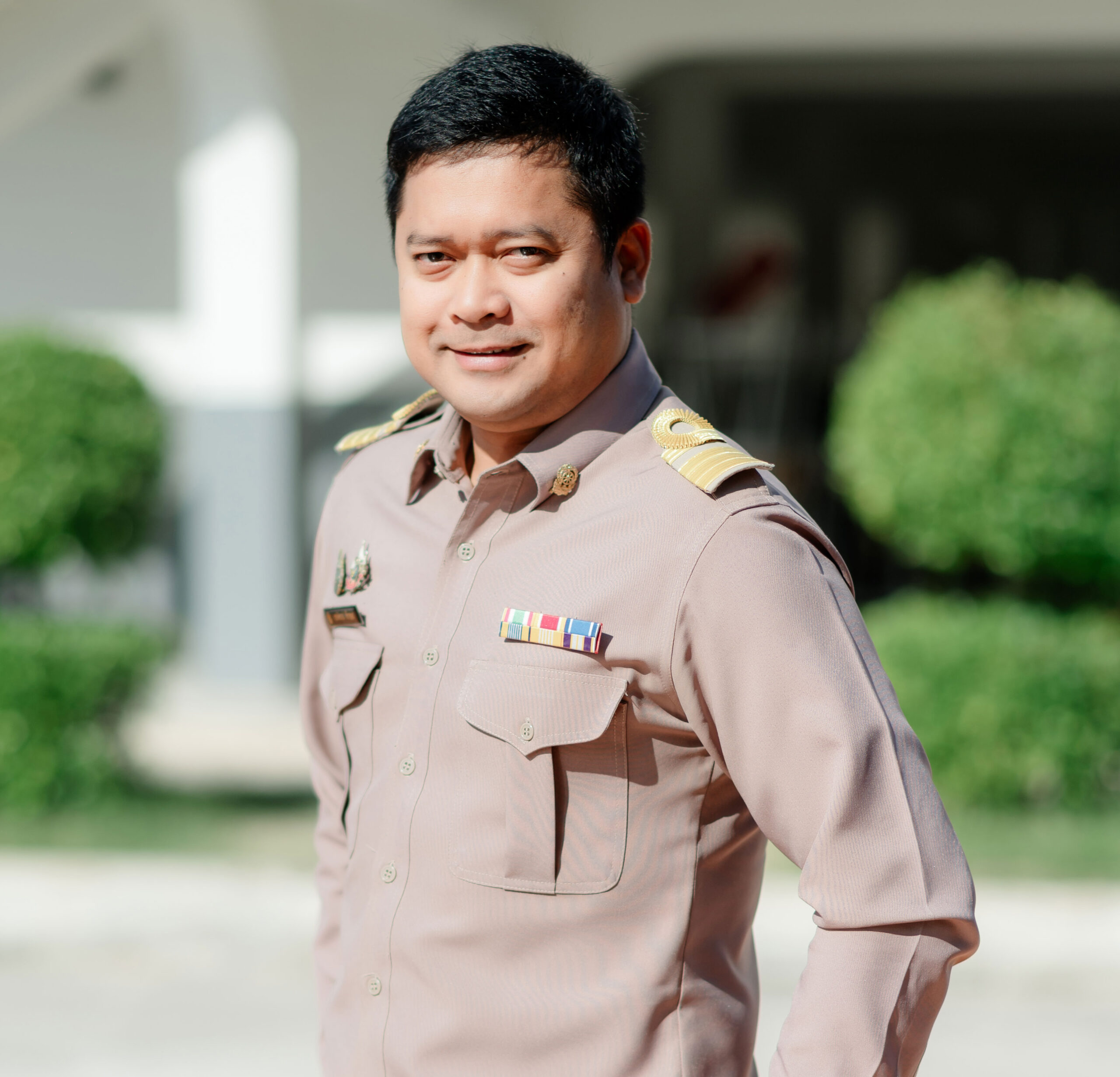 นายชาติชาย ลักขษร